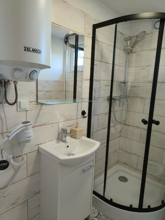 Zagajnik Country Camp Obok Suntago Villa Grabce-Towarzystwo ภายนอก รูปภาพ