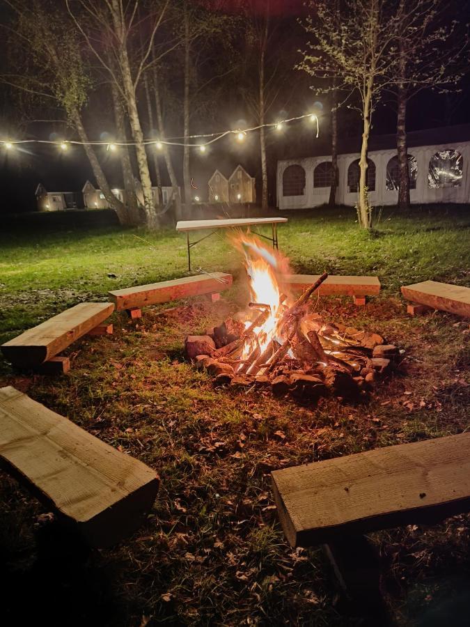 Zagajnik Country Camp Obok Suntago Villa Grabce-Towarzystwo ภายนอก รูปภาพ